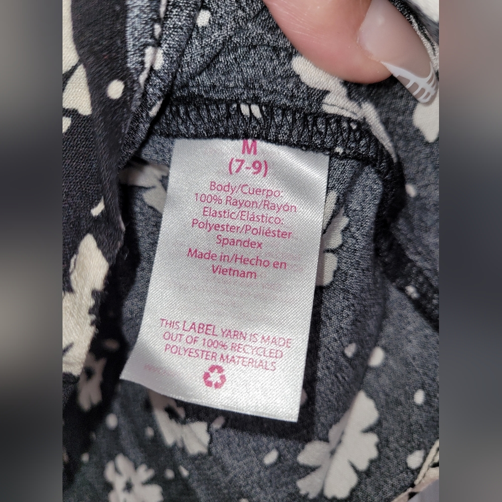 NWOT No Boundaries Black and White Floral Top - Picture 5 of 5